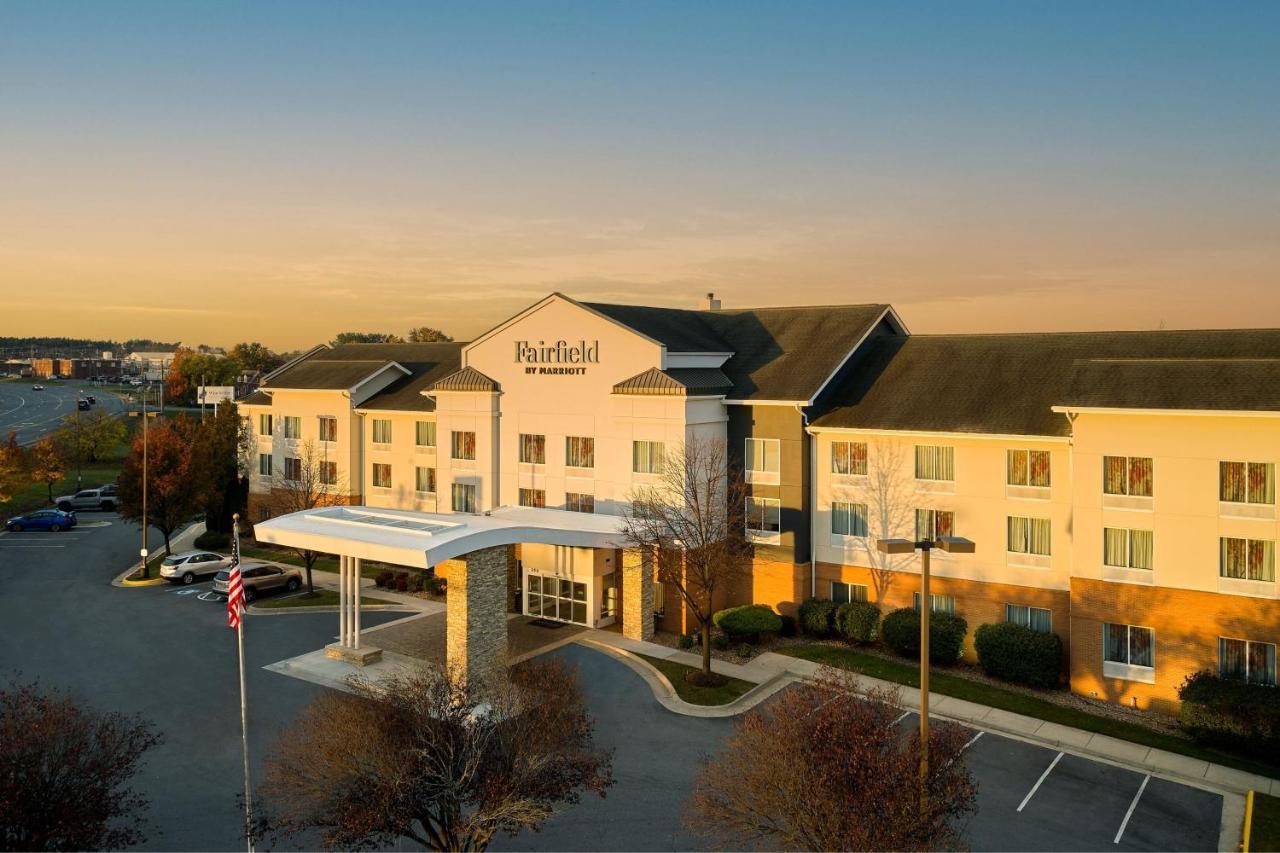 Fairfield Inn And Suites By Marriott ווינצ'סטר מראה חיצוני תמונה