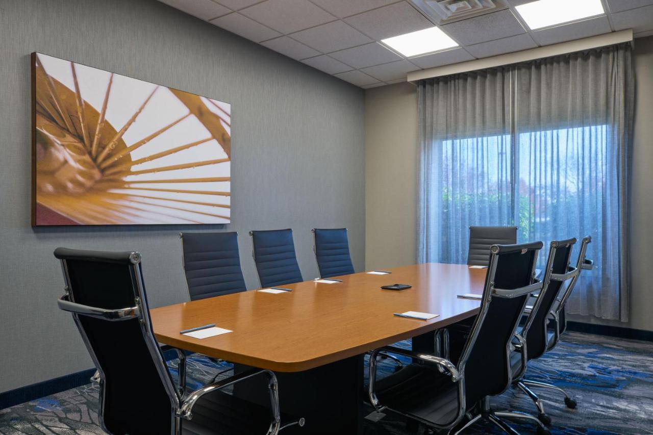 Fairfield Inn And Suites By Marriott ווינצ'סטר מראה חיצוני תמונה