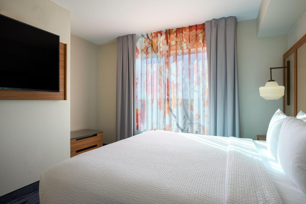 Fairfield Inn And Suites By Marriott ווינצ'סטר מראה חיצוני תמונה
