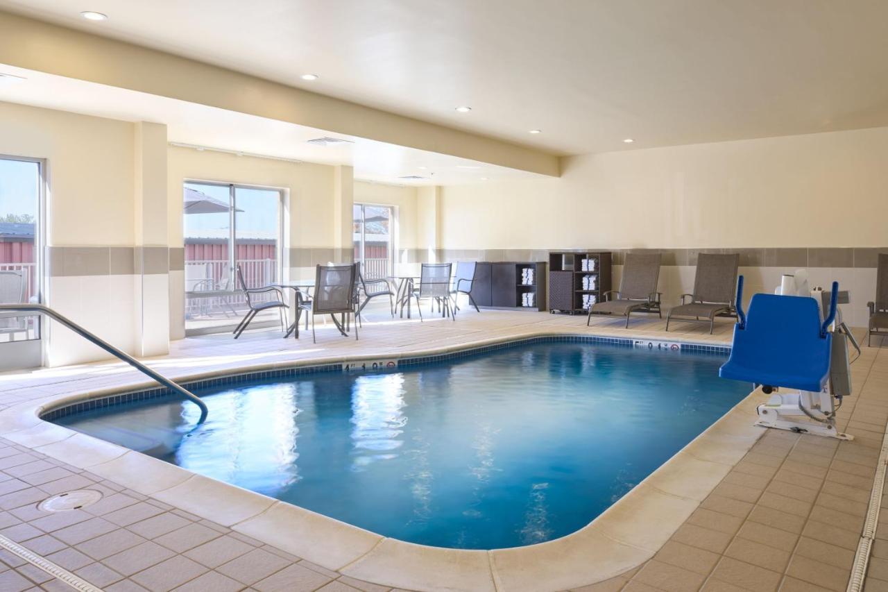 Fairfield Inn And Suites By Marriott ווינצ'סטר מראה חיצוני תמונה