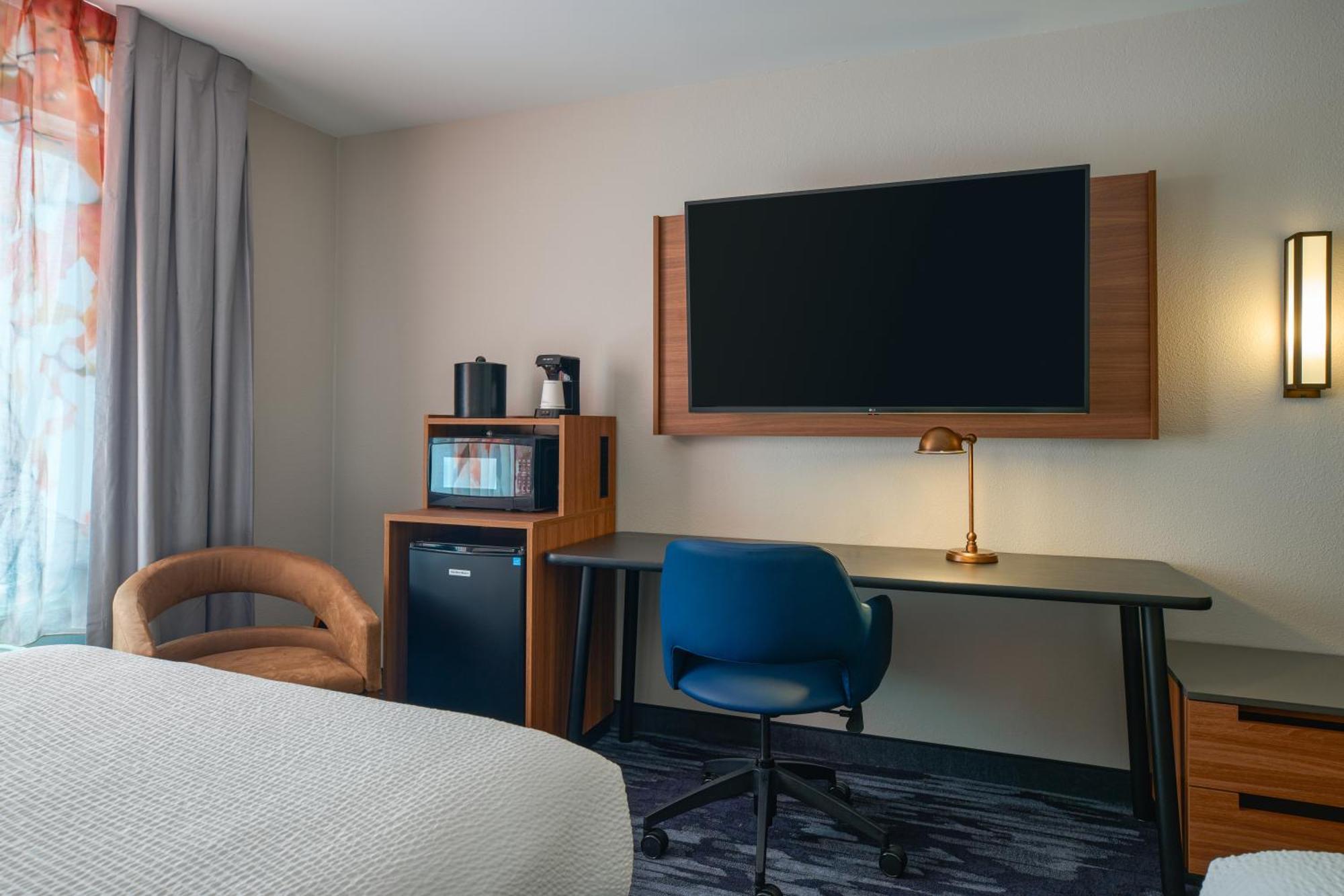 Fairfield Inn And Suites By Marriott ווינצ'סטר מראה חיצוני תמונה