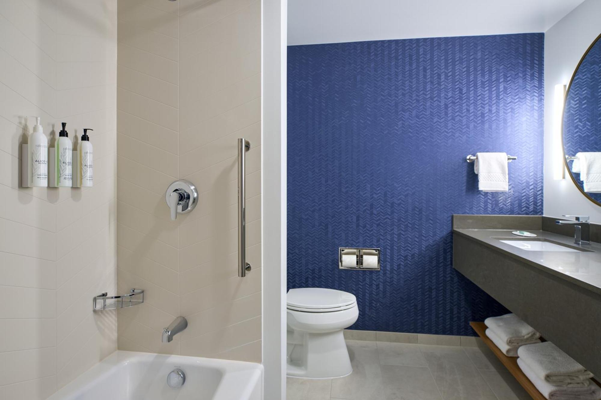 Fairfield Inn And Suites By Marriott ווינצ'סטר מראה חיצוני תמונה