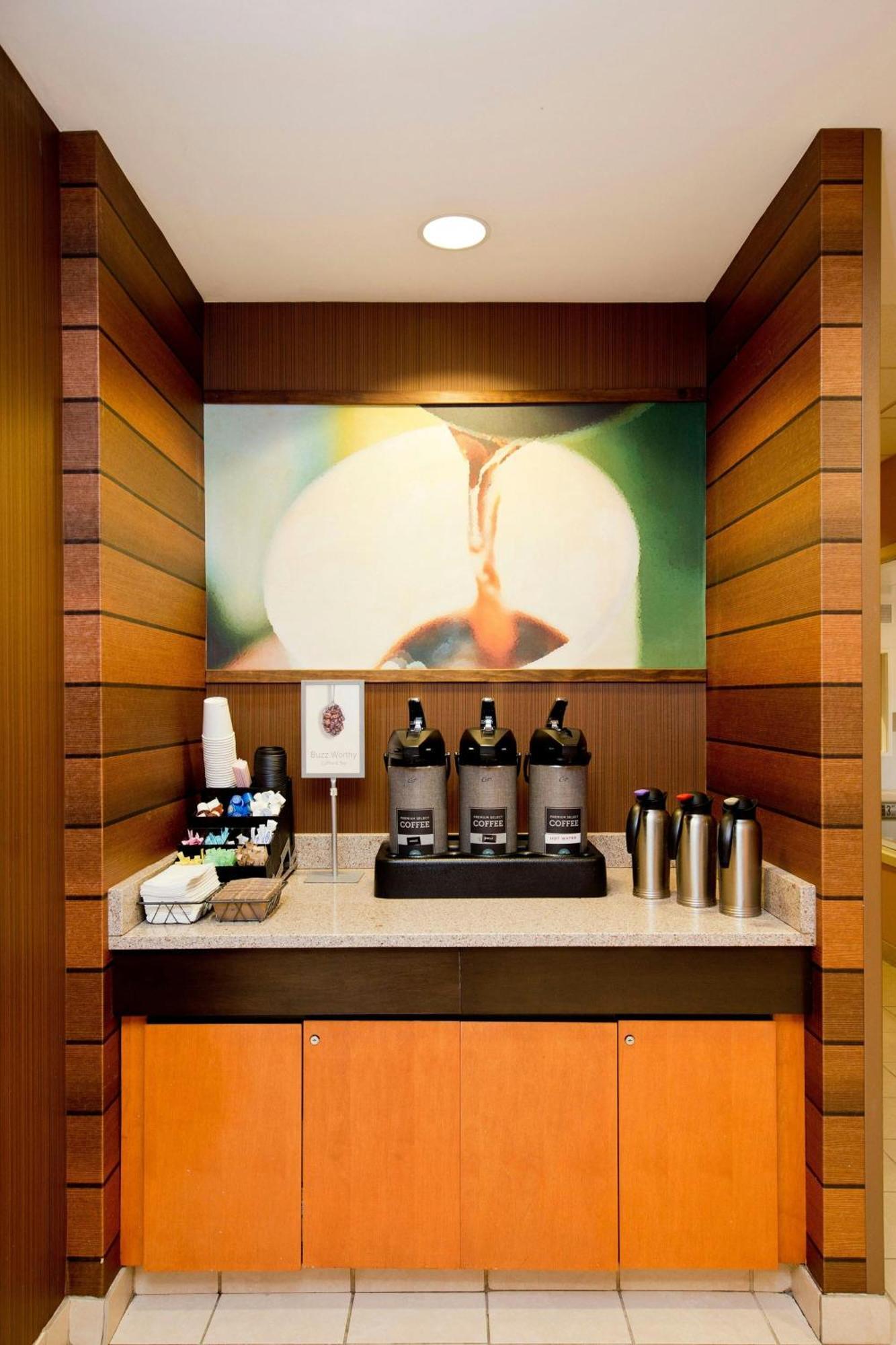 Fairfield Inn And Suites By Marriott ווינצ'סטר מראה חיצוני תמונה