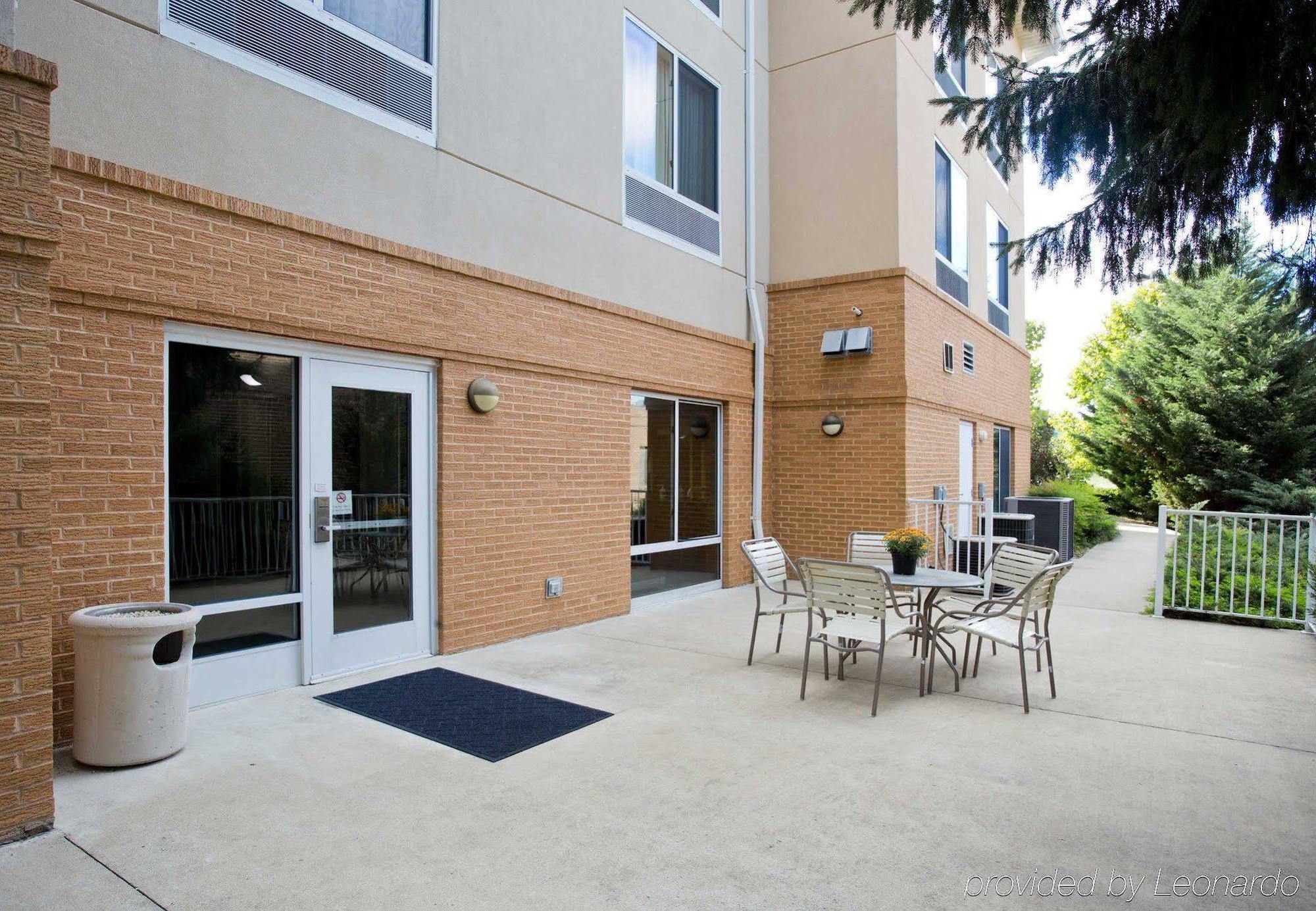 Fairfield Inn And Suites By Marriott ווינצ'סטר מראה חיצוני תמונה